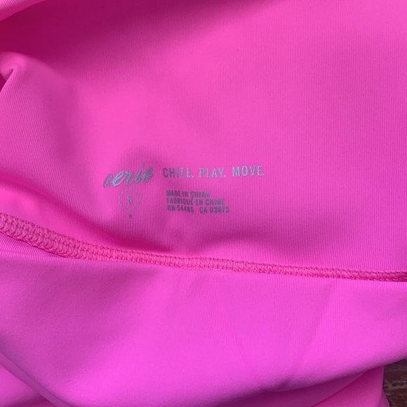 Aerie Bike Shorts - Chill Play Move Line - Picture 3 of 3